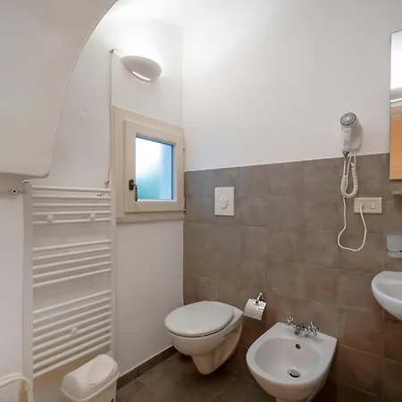 A Casa Di Antonia * مونوبولي